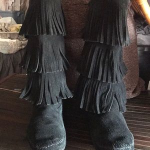 🚨B2G1 MINNETONKA Black Suede Fringed Moccasin Calf Boots